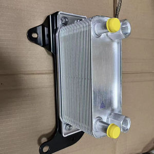 Enfriador de Aceite de Alta Calidad, Fabricado en China, Nuevo, RE201108, Compatible con John Deere 410J, 7810, 325J, 7710, 310SJ, 315SJ y 310J. - Product Image 1
