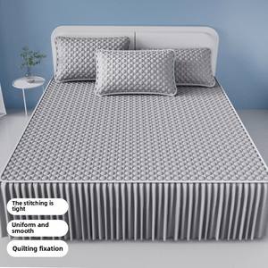 Bingdoudou Driedelige Set Koelmat Zomer <span class=keywords><strong>Bed</strong></span> Rok Stijl Machine Wasbaar Ijs Zijde Latex Zachte Matras Hoezen Beschermers - Product Image 1