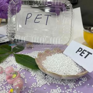 WK-811 High Quality Wankai-811 PET Bottle Plastic White Virgin Bottle Grade PET Raw Material Chips Polyethylene Granules Resin - Product Image 3