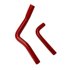 Yamaha <span class=keywords><strong>DT125</strong></span> <span class=keywords><strong>R</strong></span> 2005-2010 Kit de tuyau de radiateur en silicone essentiel pour un système de refroidissement de moto efficace - Product Image 2