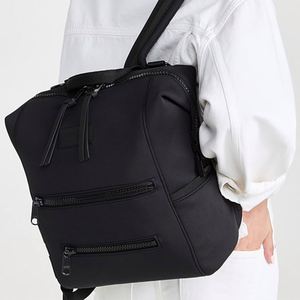 Mochila Pañalera Portátil Impermeable de Neopreno Personalizada para Bebés con Cambiador de Viaje, Correas para Cochecito y Cierre Multifunción - Product Image 2