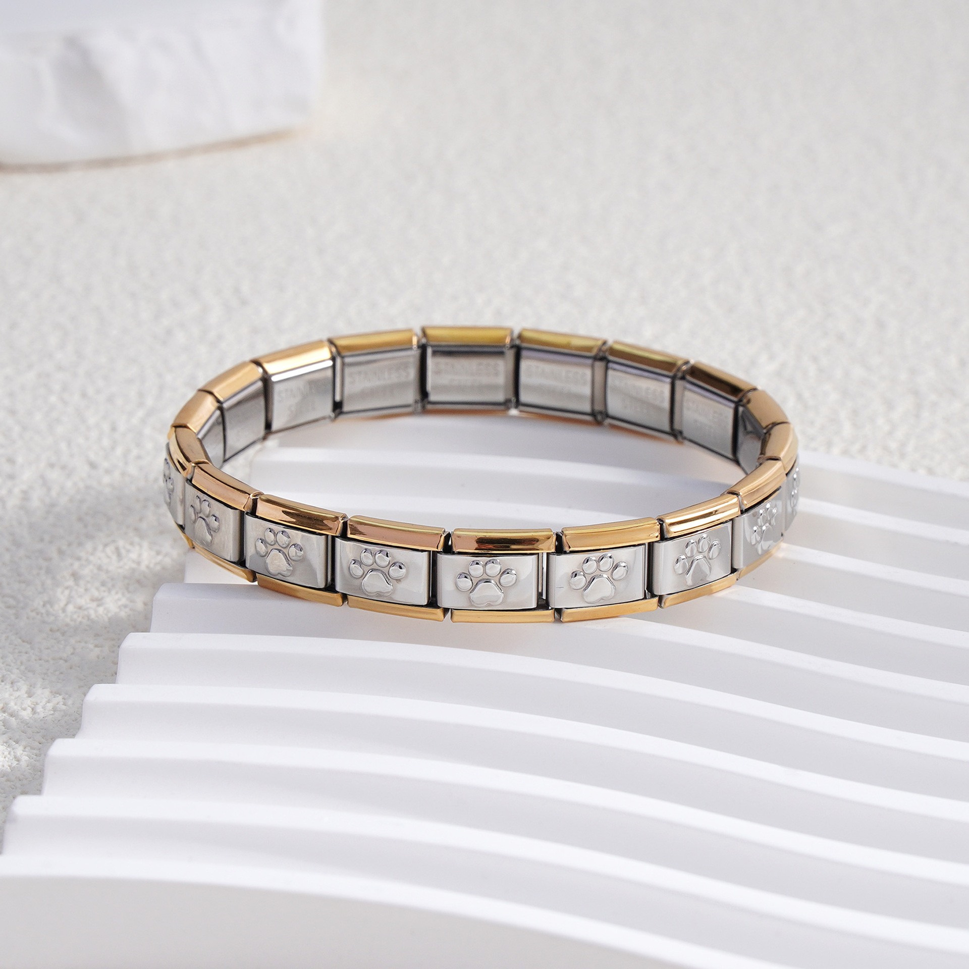 Borde de huella dorado 9MM BD-165