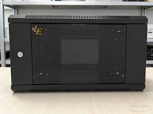 Rack de Servidor de Montaje en Pared Personalizado 4U 18U, Gabinete de Red de Acero Ventilado Profesional para Equipos de TI en Stock - Product Image 1