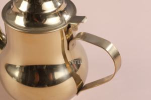 Bouilloire <span class=keywords><strong>marocaine</strong></span> en acier inoxydable doré avec infuseur, couvercle non magnétique, design moderne et minimaliste, compatible gaz, pour faire bouillir l'eau en toute sécurité - Product Image 4