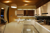 Meubles de cuisine modulaires de luxe avec îlot, portes vitrées, robinet inclus - Prêt pour cave à vin