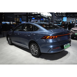 BYD Qin PLUS DM-i Glory Edition 55KM en tête et 55KM <span class=keywords><strong>au</strong></span> <span class=keywords><strong>delà</strong></span> et 120KM en tête et 120KM <span class=keywords><strong>au</strong></span>-<span class=keywords><strong>delà</strong></span> et 120KM Excellence Edition - Product Image 3