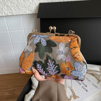 Sac de soirée brodé floral style décontracté, best-seller, avec chaînes à sequins, pochette bandoulière pour femme, idéal pour banquets et soirées habillées