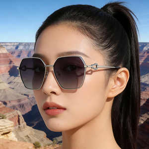 Nuevas Gafas de Sol Polarizadas con Marco Cuadrado para Mujer, con Pedrería, Protección UV400, Lentes TAC, Marco de Metal y Plástico, Estilo Urbano - Product Image 4