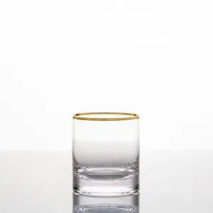 Bicchiere da whisky rotondo fatto a mano senza piombo con bordo in oro di cristallo personalizzato di vario stile di alta qualità con lati dorati