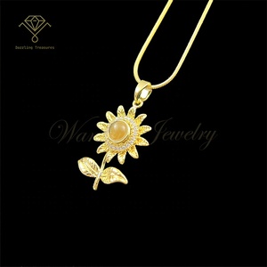 สร้อยคอแบบโชคเกอร์ลายดอกไม้ฉายภาพ LV026 100 <span class=keywords><strong>ภาษา</strong></span> ฉันรักคุณ ชุบทอง 18K พร้อมจี้รูปดอก<span class=keywords><strong>ทานตะวัน</strong></span> - Product Image 2