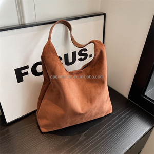 Nouveau sac fourre-tout compact décontracté en daim avec fermeture éclair, sac à main rétro polyvalent en velours, imperméable, pour femme, idéal pour le travail - Product Image 4