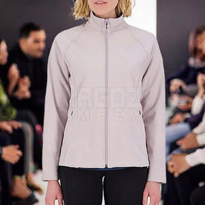 Veste d'hiver de bonne qualité directe d'usine pour les femmes Design unique à la mode Made in Sialkot Plain Dyed Wool Spandex Doublure - Product Image 2