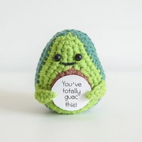 5CM dessin animé tricoté pingouin Mini vie positive coeur à la main Crochet pingouin cadeaux en peluche carte Positive soutien émotionnel