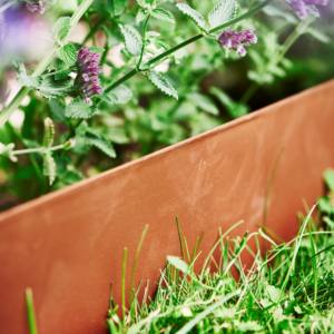 <strong>Garden</strong> Powder Coating Cast Iron <strong>Metal</strong> Black Rusty Lawn <strong>Edger</strong> Landscape Grass Edging <strong>Metal</strong> <strong>Garden</strong> Fence - Product Image 1