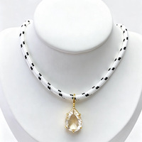 Collier en cordon tressé avec pendentif en cristal en forme de larme SongYi, collier en corde fait main multicolore pour femmes, bijoux pour tous les jours, fête, cadeau
