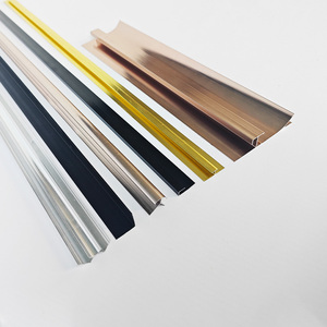 Profili in Alluminio Personalizzati OEM <span class=keywords><strong>per</strong></span> Bordi di Porte, Strisce Metalliche <span class=keywords><strong>per</strong></span> Pannelli a Parete, Profili a T in Acciaio Inox <span class=keywords><strong>per</strong></span> Decorazione Murale - Product Image 1