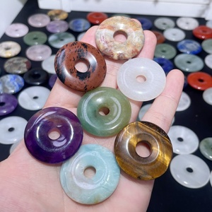 Wholesale Natural Mixed Material <strong>Chinese</strong> Coin Pendant Healing Crystal <strong>Quartz</strong> Round Craft for Decoration - Product Image 3
