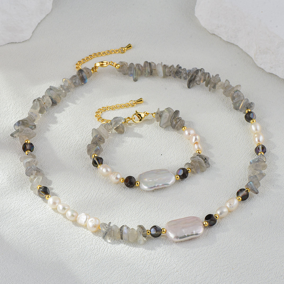 สร้อยคอ/สร้อยข้อมือ