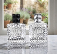 Flacon de parfum en verre de luxe avec bouchon 50ml 100ml, flacon de parfum vide personnalisé pour l'emballage de parfums en gros
