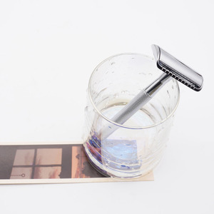 Chất Lượng Cao Phụ Nữ Cơ Thể Dao Cạo Rose Gold Kim Loại Dao Cạo Đôi Cạnh Lưỡi Brass Kim Loại Xử Lý Cạo Râu An Toàn Dao Cạo - Product Image 5