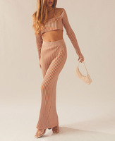 Vente en gros d'usine ensemble pull-over jupe longue en tricot avec haut court personnalisé pour femmes