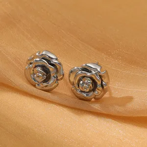 Boucles d'oreilles en acier inoxydable fleurs sculpturales roses 3D Boucles d'oreilles hypoallergéniques en acier titane pour femmes Bijoux