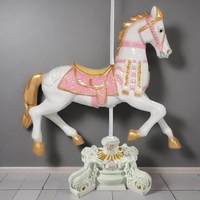Statue de cheval de carrousel grandeur nature en fibre de verre, accessoires de cheval de carrousel en résine pour la décoration d'événements et de fêtes
