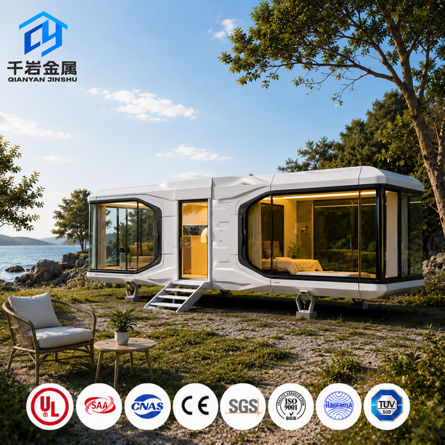 Factory Direct Sales of 40-foot Luxury Capsule Container Houses Suitable for Hotels/villas, 5-year Warranty, Modern Design.