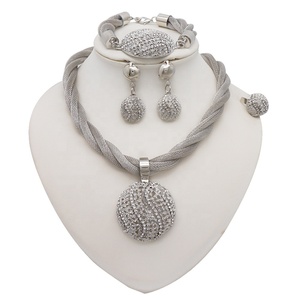 18Kイエロードバイゴールドメッキカスタムジュエリーセットツイスト中空ロープペンダントネックレスジルコン付き女性ファッションアクセサリー - Product Image 2