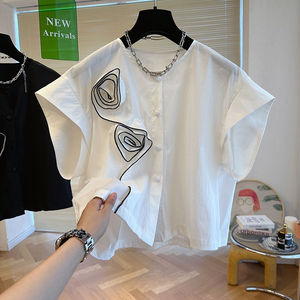 เสื้อเชิ้ตแฟชั่นผู้หญิง ดีไซน์เก๋ไก๋ ลายดอกกุหลาบ 3 มิติ แขนสั้น ทรงหลวม สไตล์ลำลอง ไหล่ตก - Product Image 3