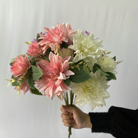 Nouvel Arrivage Transfrontalier : Dahlias Peints à l'Huile à 7 Têtes, Fleurs Artificielles et Verdure Fournies par le Fabricant, Vente en Gros pour Mariages et Événements