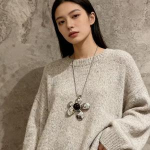 Collar con colgante de flor, plata tibetana, piedra de ónix, cadena larga para mujer, joyería de moda - Product Image 1