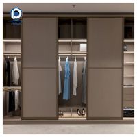 Armoire sur mesure moderne avec éclairage LED, dressing intelligent pour chambre à coucher, armoire de luxe en aluminium, meuble de rangement