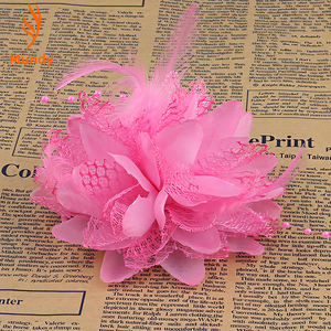Pinza para el pelo con plumas y flores de seda para fiestas, bodas, festivales, escenarios, cosplay y looks casuales - Product Image 5