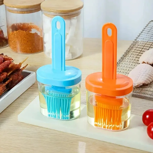 1Pc Oil Brush Pancake Oil Brush Integrated Oil Pot Brush With Bottle Kitchen Dustproof Household High Temperature Baking Tool - Product Image 5