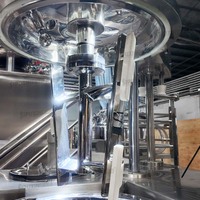 Émulsifiant sous vide à fond conique de 30 L avec levage hydraulique, mélangeur homogénéisateur à cisaillement élevé pour crème cosmétique, pommade et pâte alimentaire