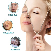Crème éclaircissante anti-taches ALIVER Private Label, efficace pour éliminer les taches de rousseur, le mélasma, les taches brunes et la mélanine, pour un teint éclatant.