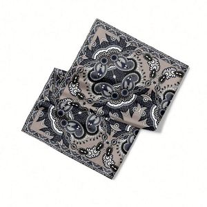 Servicios de Impresión de Bufandas Personalizadas de Primera Calidad para Clientes Globales, Bufanda Personalizada con Diseño Propio, con Artesanía y Atención Exquisitas - Product Image 2