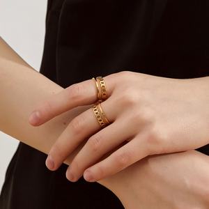 แหวนวินเทจสั่งทำพิเศษ ป้องกันอาการแพ้ ไม่หมอง แหวนสแตนเลสสตีลชุบทอง 14k 18k สองชั้น สำหรับผู้หญิง - Product Image 3