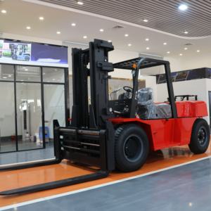 รถยกดีเซลใหม่ ใช้เชื้อเพลิงเบนซิน  ยกสูงได้หลายระดับ  ได้รับการรับรองมาตรฐานสามระดับ  ใช้งานได้หลากหลาย  นำเข้าจากต่างประเทศ - Product Image 6