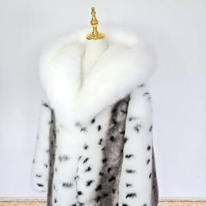معطف فرو طويل ثعلب بطبعة الفهد بتصميم سميك وجديد ودافئ وعصري مع قبعة - Product Image 6