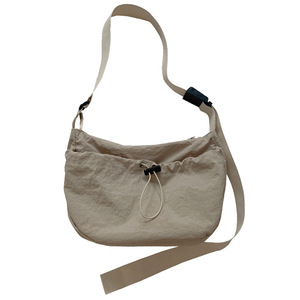 Sac en tissu nylon vert riz avec bandoulière réglable et poche zippée, sacoche bandoulière pour tenues quotidiennes, été 2024 - Product Image 5