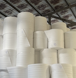 Tùy chỉnh <span class=keywords><strong>EPE</strong></span> bọt cuộn dễ dàng cắt và nhiều lớp cho vật liệu đóng gói vận chuyển đóng gói di chuyển nguồn cung cấp - Product Image 1