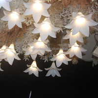 Lustre suspendu LEDA pour décoration de plafond de mariage, motif lys, petit modèle à 10 têtes, pour salle de mariage et décoration intérieure