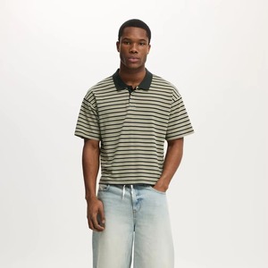 Polo de manga corta a rayas para hombre de calidad premium, corte regular, diseño casual de punto, con botones al frente. - Product Image 5