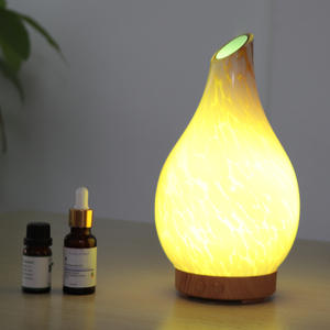Difusor de Aromas Nagomi de 200 ml con Luz LED, Difusor de Aceites Esenciales para el Hogar, Alimentado por USB, Diseño con Patrón, para Espacios de Menos de 10 m² - Product Image 3
