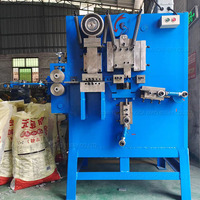 Machine à boucle de cerclage en métal entièrement automatique Machine à boucle de sangle en acier plastique Boucle en fer galvanisé Machine de formage