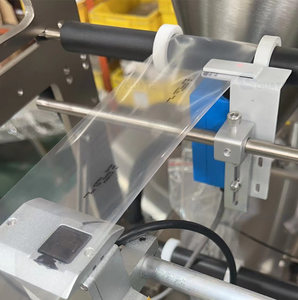 Ligne de sachets liquides à grande vitesse avec contrô<span class=keywords><strong>le</strong></span> pas à pas de dosage volumétrique et machine d'emballage de liquide d'étanchéité PID - Product Image 5