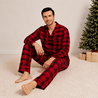 Pyjama de Noël pour Homme – Ensemble Loungewear à Carreaux avec Col Rabattu – Chemise à Manches Longues et Pantalon Long Personnalisés – Vêtements de Nuit pour Homme