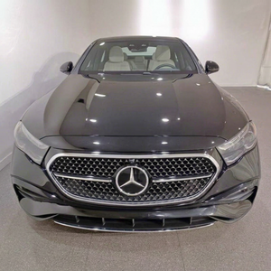 Mercedes-Benz E 350 4MATIC berline 2025 en parfait état - Product Image 1